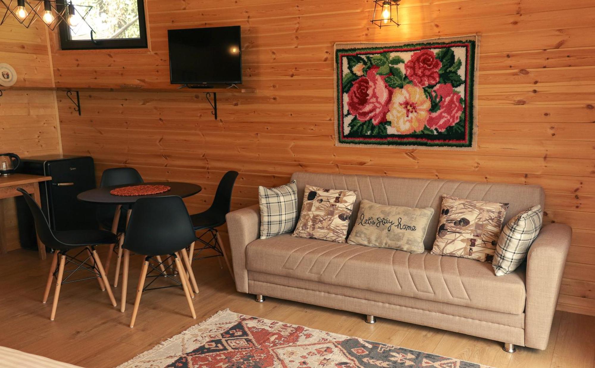 Garden Rooms In Kutaisi Ngoại thất bức ảnh